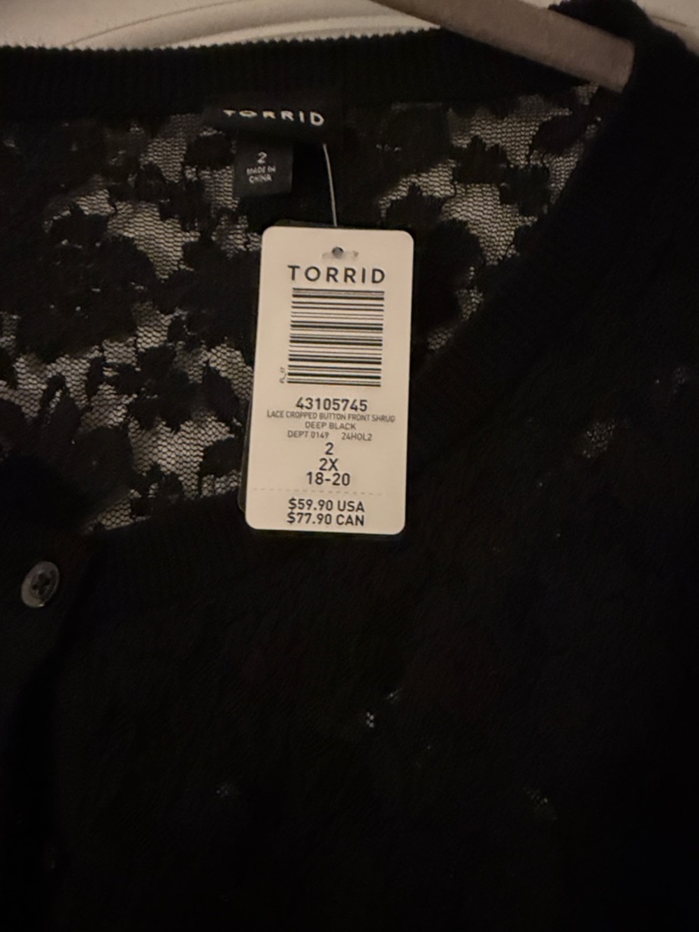 Torrid Black Sheer Floral Lace Button Front Cropped Cardigan Size 2X NWT - Picture 2 of 4